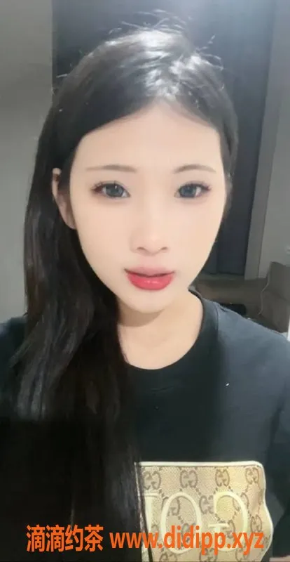 佛山楼凤-南海金沙洲小七，700p超值洗吹做服务！