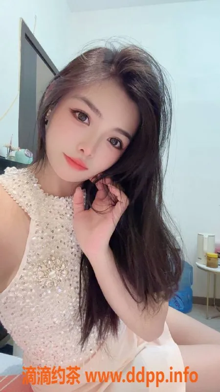 深圳楼凤资源信息,福田蓝依，身材火辣，900元享优质服务