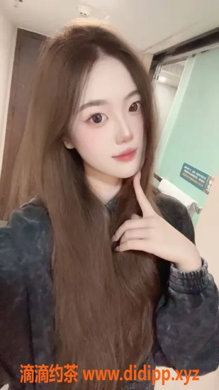 佛山楼凤-南海桂城芊阡，800元提供洗吹做服务