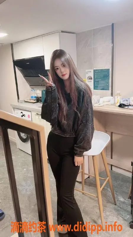 佛山楼凤-南海桂城芊阡，800元提供洗吹做服务