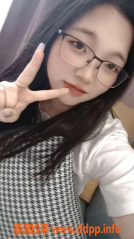 佛山楼凤-禅城萍萍，服务优质，洗吹做只需500P起