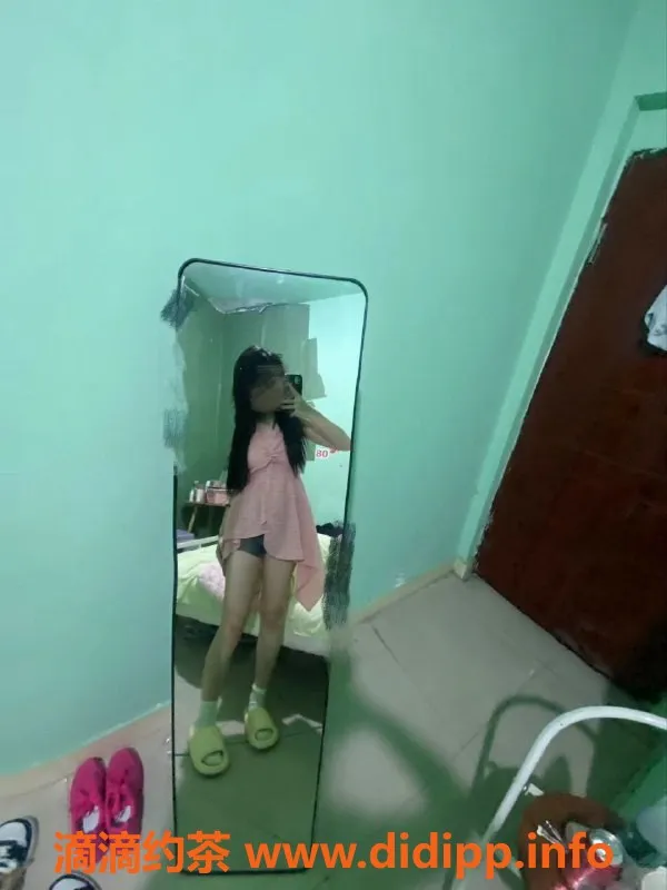 成都楼凤资源信息,成都小思，17岁兼职，新人服务568元体验