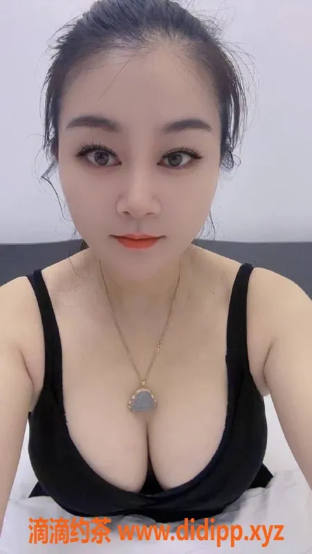 深圳楼凤-宝安小艾，制服波推550元起，超值享受