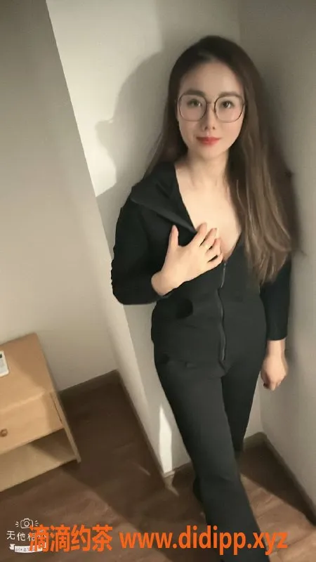 佛山楼凤-顺德晴儿 D2 700P 1300PP 舌吻服务