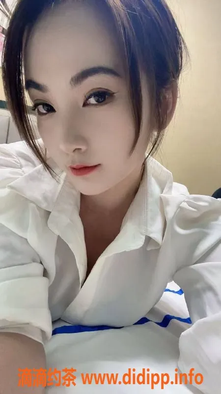 佛山楼凤-顺德小师妹，洗吹做服务，600p起