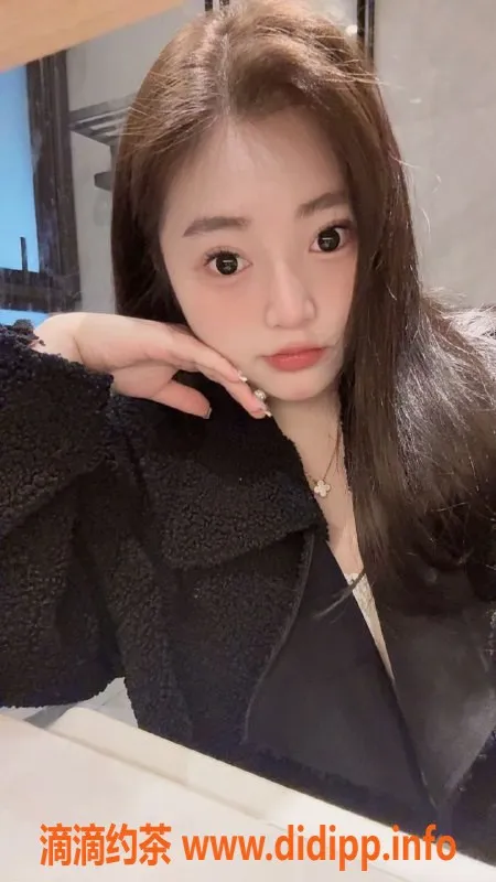 上海楼凤-李子蓝，19岁165高大胸36D，闵行嫩妹