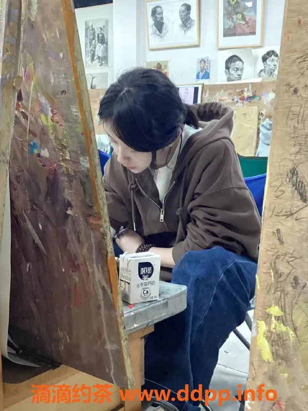 深圳楼凤资源信息,深圳南山Vicky，165C，44斤，1521起步