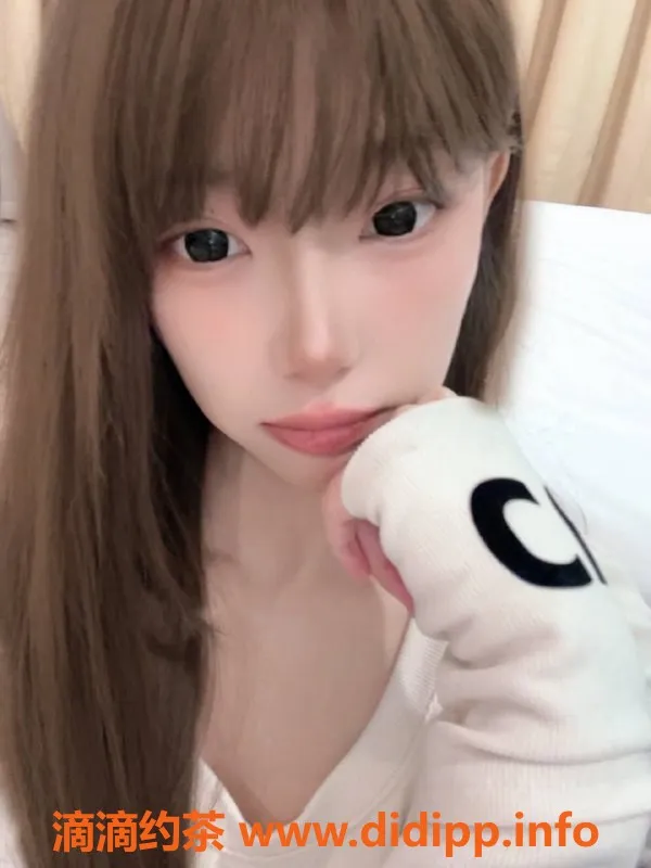 佛山楼凤-贝贝，禅城洗吹服务，600起，视频验证