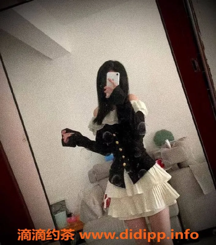 成都楼凤-成都青青，18岁娇嫩妹，身高165，价500元