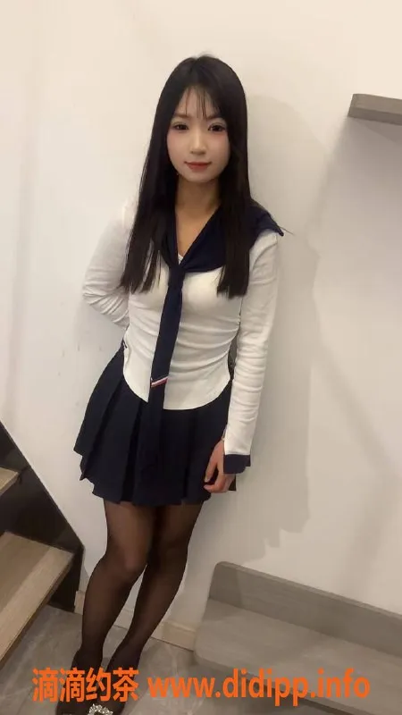 佛山楼凤-南海桂城小余，600元享受甜蜜舌吻与洗吹做服务