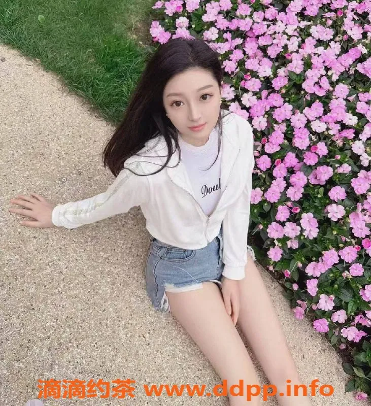 上海楼凤-闵行颜颜，肤白大胸，166身高1300起