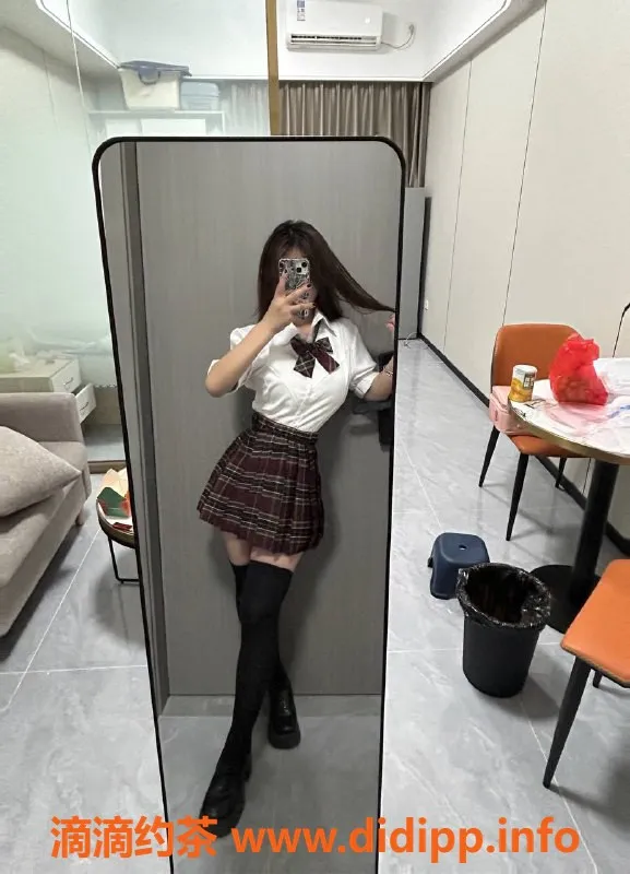 深圳楼凤-龙岗坂田毛豆服务，课费1000p起