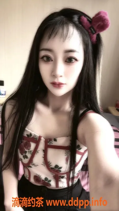 上海楼凤-津城菲菲，170高挑美丽，23岁女友体验