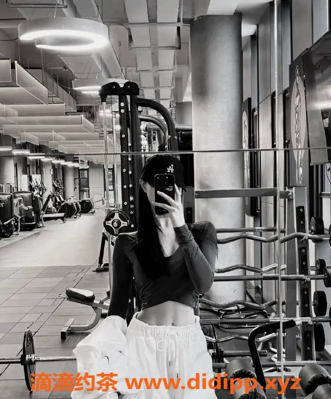 深圳楼凤-南山Vicky，特惠1521元，热情服务等你来体验！