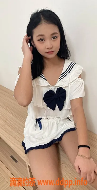 成都楼凤-成华区涵涵，158cm、80斤，亲密女友感服务