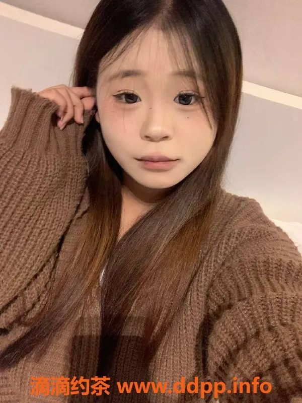 成都楼凤资源信息,成都嫩妹可可，身高158，体重100斤，500元尝试！