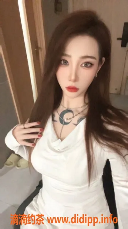 东莞楼凤-常平格格，500起，夜场2400优质服务