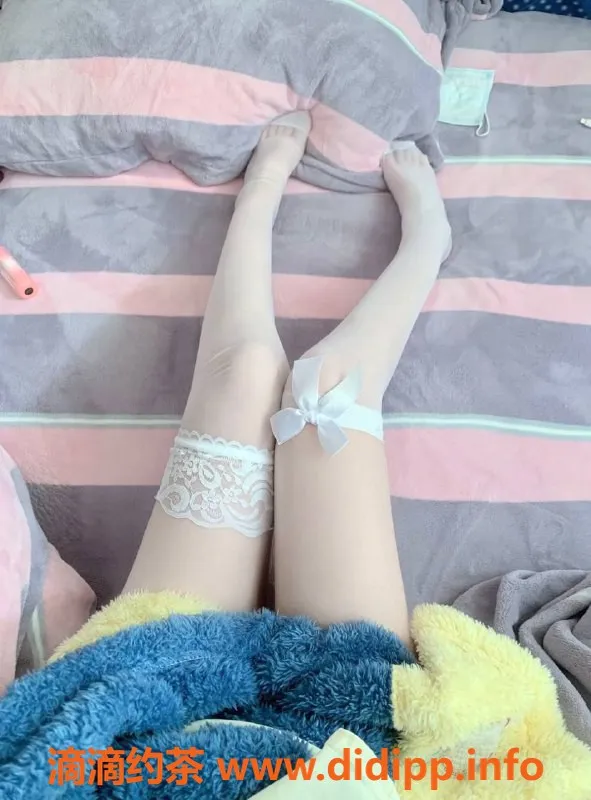 长沙楼凤资源信息,雨花区白开水艺名妹子，身高163，45kg，19岁