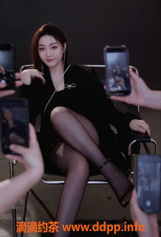 上海楼凤-静安蔓蔓福利拍卖，原价1200只需800P！