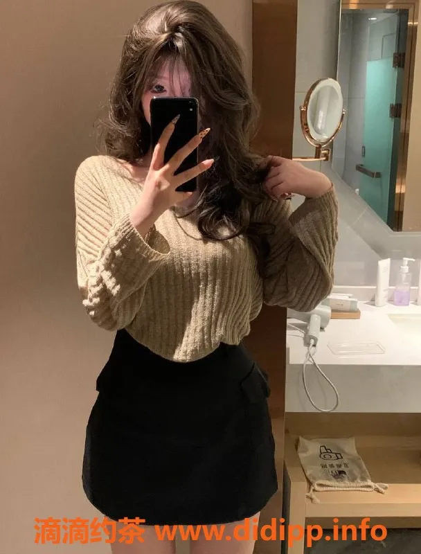 上海楼凤-普陀张欣怡，170长腿D罩杯，1000元尽享服务