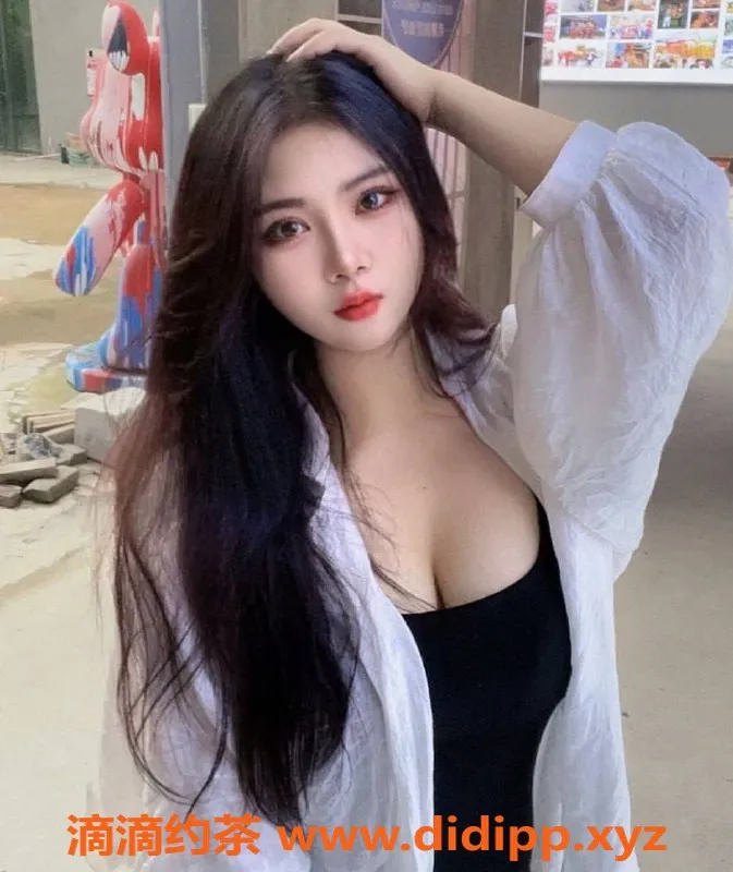 上海楼凤-普陀肉肉，162cm大胸美女，700元起