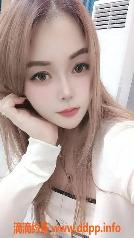 广州楼凤-君妹儿，白云区人和地铁站，500p起