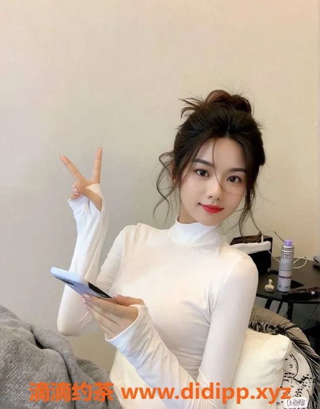 杭州上门服务-拱墅朵朵：160身高34C，甜美可爱兼职小姐