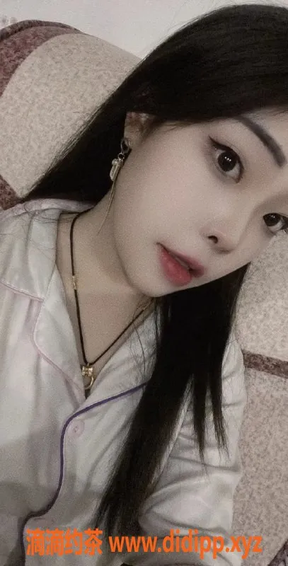 重庆楼凤-小柒新号上线，甜美可人，服务一流