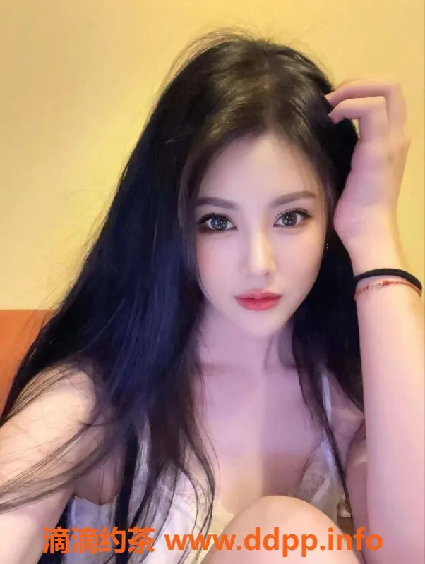 深圳楼凤-南山Moonbaby，1500元陪浴 制服激情