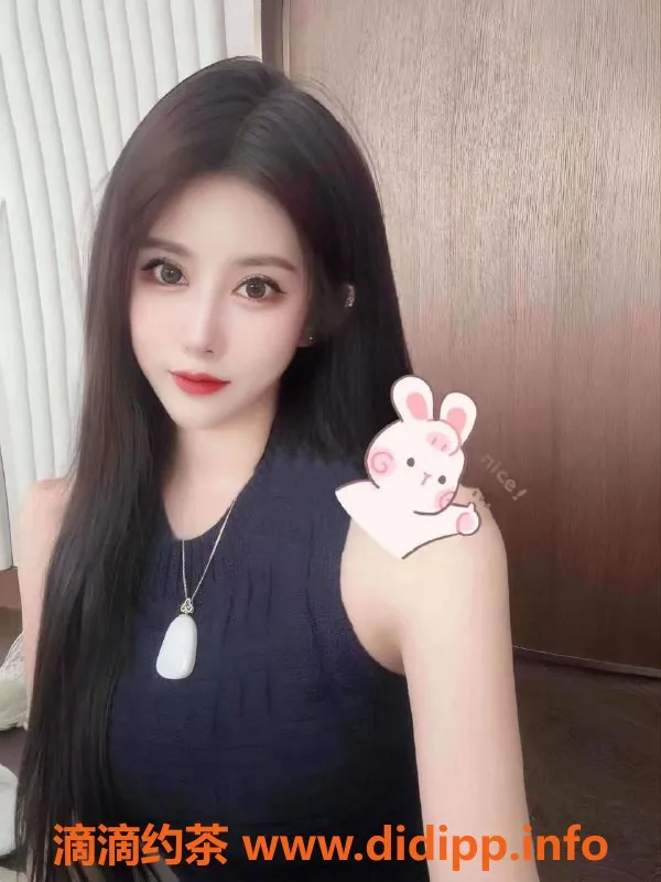 深圳楼凤-南山Moonbaby，1500元陪浴 制服激情