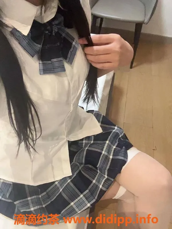 深圳楼凤-龙岗九儿 性感老师 1000元起 口爆服务