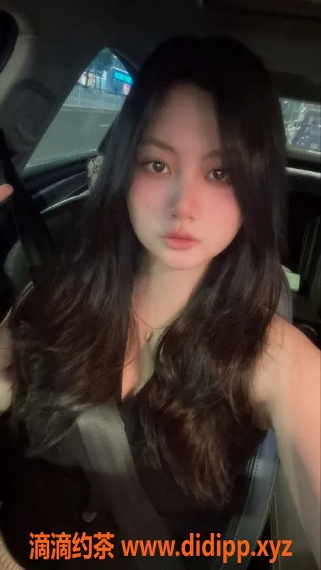 深圳楼凤-23岁星星，深圳龙岗，身高170，900元起！