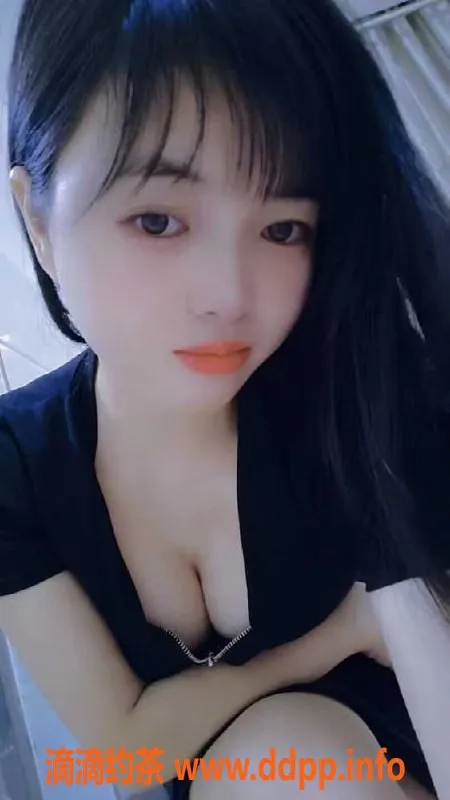 深圳楼凤-南山可爱型甜甜，20岁，162cm，胸围38B，深圳楼凤