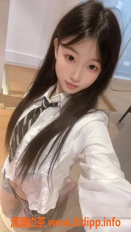 上海楼凤-闵行18岁嫩妹洛北北，165cm 36C超值服务