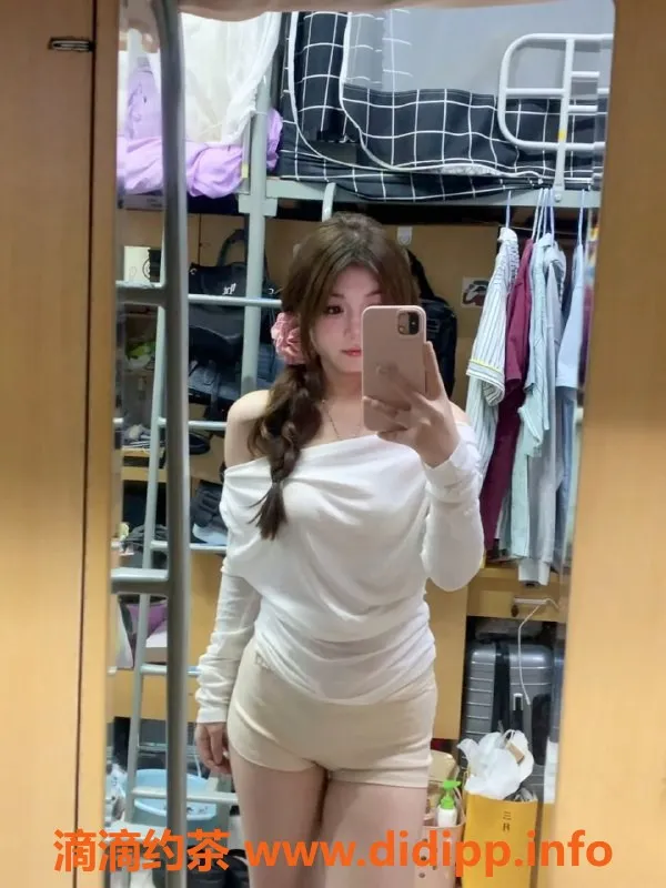 上海楼凤-19岁羽紫酱，167身高36C，600元45分钟