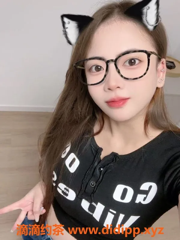 上海楼凤-19岁羽紫酱，167身高36C，600元45分钟