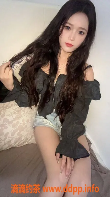 东莞楼凤-虎门欣欣，20岁165cm 45kg 36D，热情服务