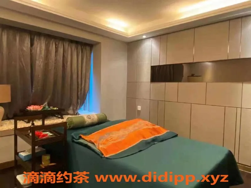 广州抓龙筋-天河珠江新城超长腿爆乳妹，92场抓龙筋服务