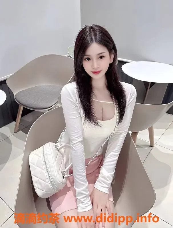 深圳楼凤-丰台粉粉，700元超值体验，欢迎预约！