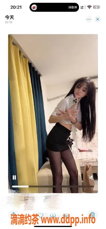 深圳楼凤-龙华御姐薇薇，1300P 舌吻服务等你来体验