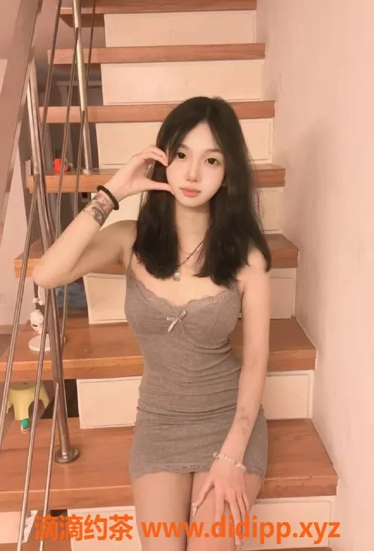 杭州楼凤-温柔小奶猫小喜，16岁160cm，服务多样，价格合理