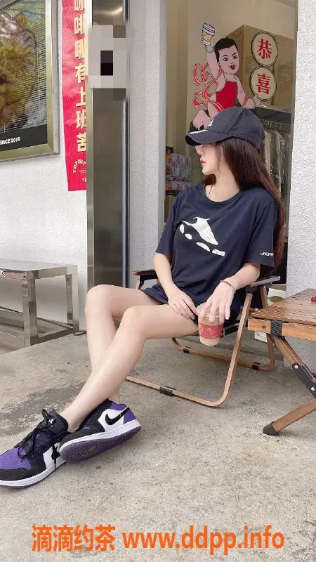 北京楼凤-朝阳区娇小女孩初玖，1600起步，香港血统！