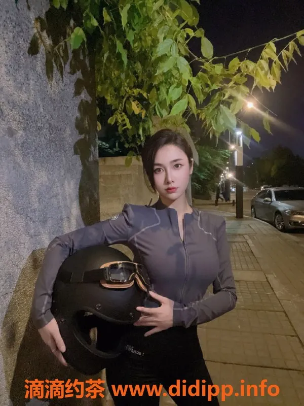 深圳楼凤-福田空姐伊南，服务超赞，课费1100p/2000pp