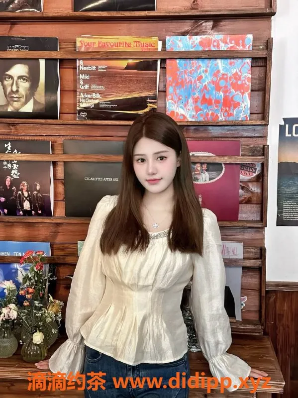 北京楼凤-朝阳三里屯嫩妹三喜，身高165，经典服务等你体验！