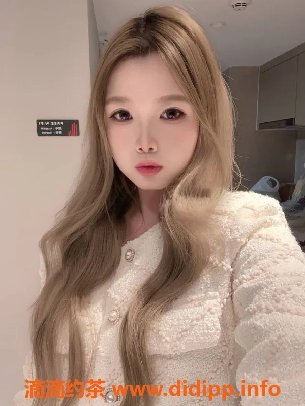 广州楼凤-天河嫩妹小若妍，700元一小时服务