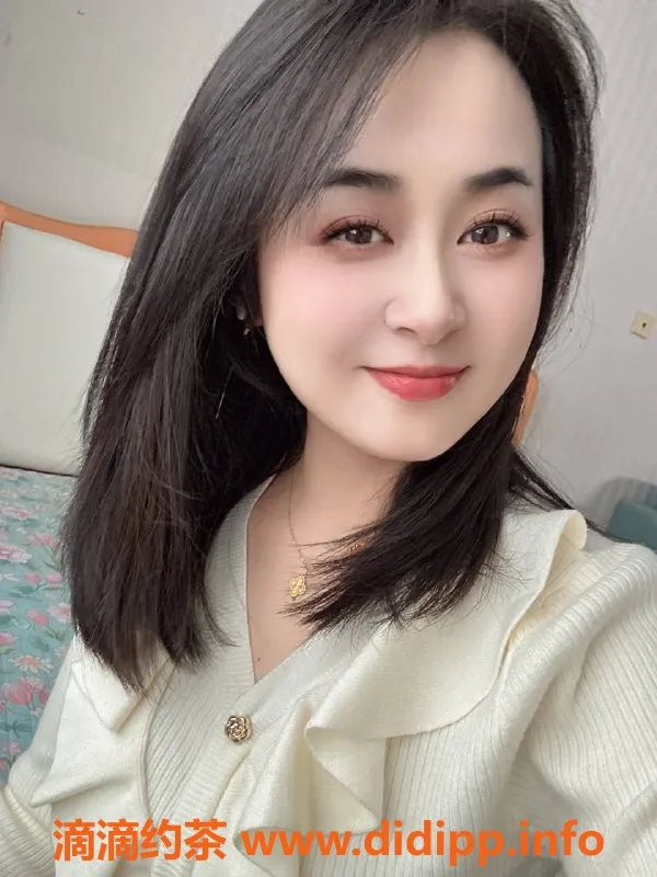 北京上门服务-西城区悦悦，23岁天然美乳，165身高54体重