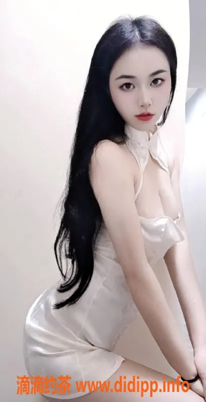 深圳楼凤-宝安潇潇，698元口爆服务，带你体验非凡