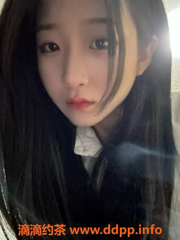 上海楼凤-浦东嫩妹茶茶，165/45，天价1300起