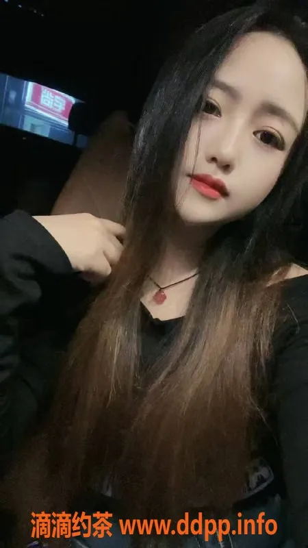 深圳楼凤-龙华佳佳 - 22岁成都辣妹，身高160，课费700元起