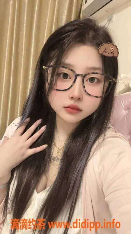 长沙楼凤-开福区西餐，20岁D罩杯，4p仅需预约